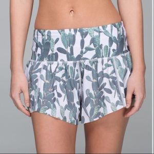 lululemon athletica Cactus Print Green White Athletic Shorts
